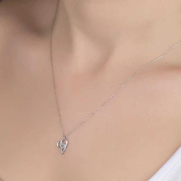Swarovski Taşlı Gümüş Kalp Bayan Kolye ürün görseli 1