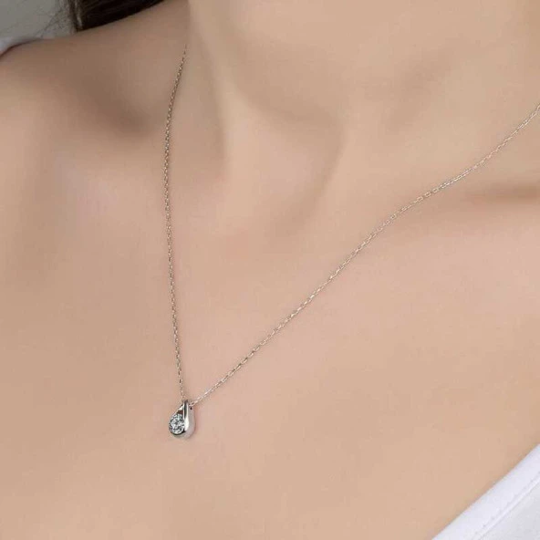 Swarovski Taşlı Gümüş Damla Tektaş Bayan Kolye ürün görseli 1