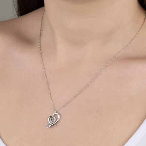 Swarovski Taşlı Gümüş Kalp Bayan Kolye ürün görseli 1