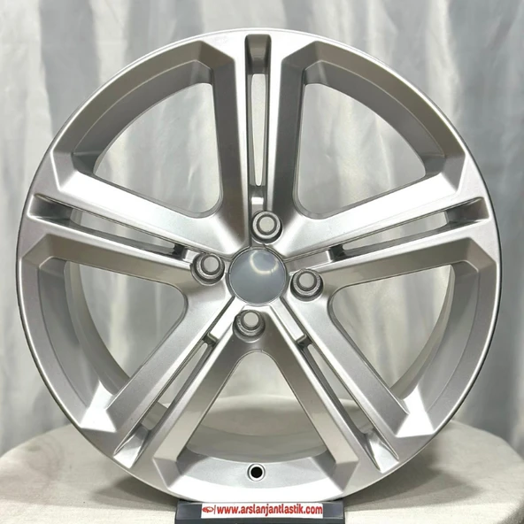 4*100*17* ET35 CH67.1 SILVER GLOSS MALLORY ürün görseli 1