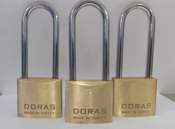 Doras Ersa 3'lü Set Uzun Kanca Pas Pirinç Asma Kilit 40 Mm ürün görseli 1