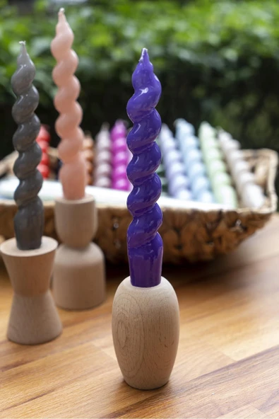 Spiral Mor Şamdan Mum ürün görseli 1