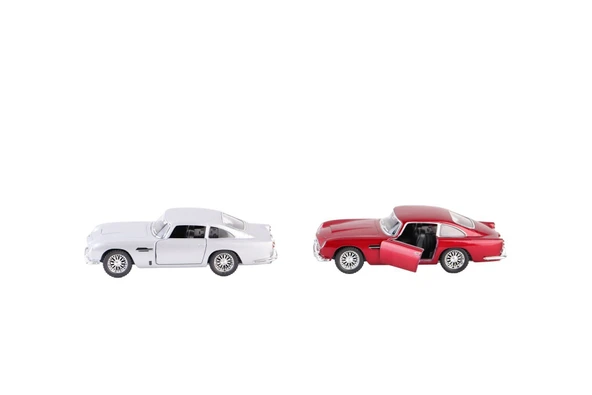 YUMURCAK TOYZ KT5406D MIX CEKBIRAK 1963 ASTON MARTIN DB5 Kız Erkek Çocuk Oyuncak Eğitici Oyuncaklar ürün görseli 1