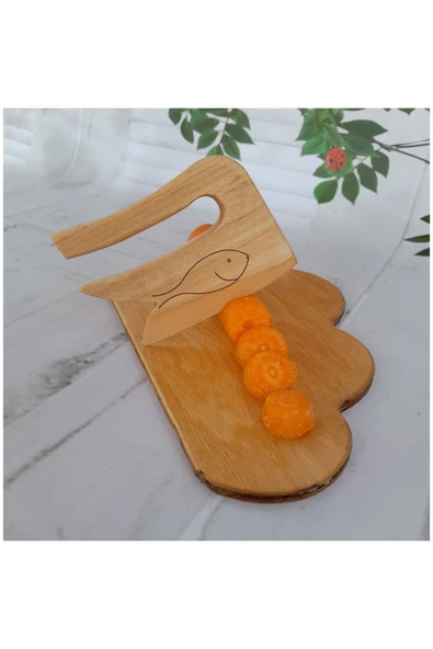 Ahrar Güvenli Ve Dayanıklı Ahşap Çocuk Bıçağı Ve Bulut Desenli Kesme Tahtası / 2'li Set ürün görseli 1