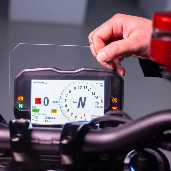 Grippatch Kawasaki Z900 5.5 İnç ile Uyumlu Grippatch Motosiklet Ekran Koruyucu Film ürün görseli 1