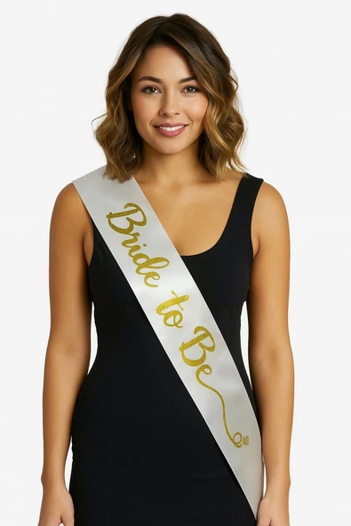 Beyaz Saten Üzerine El Yazısı İtalik Altın Bride To Be Kuşağı 10 Cm Genişlik ürün görseli 1