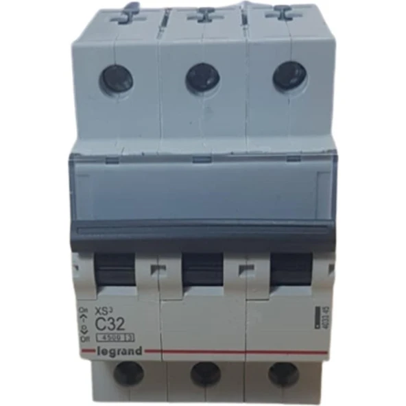 Legrand 3X32A C/4,5ka Otomatik Sigorta Legrand ürün görseli 1