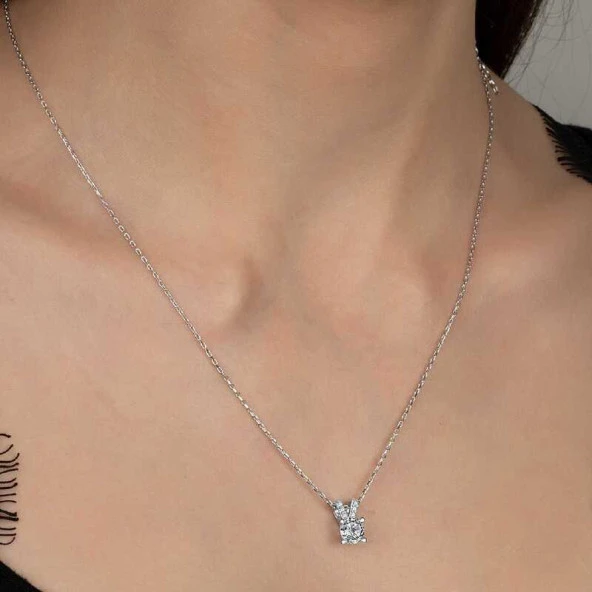 Swarovski Taşlı Gümüş Tektaş Bayan Kolye ürün görseli 1