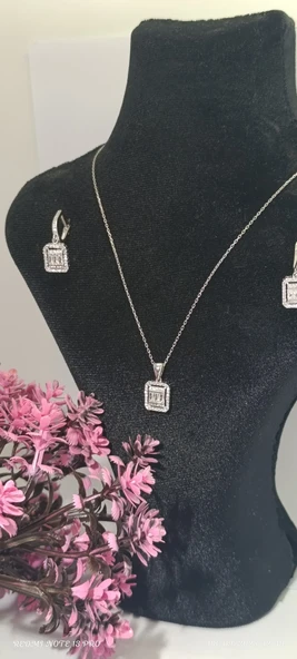 BAGET TAŞLI KOLYE YÜZÜK KÜPE SET ürün görseli 1