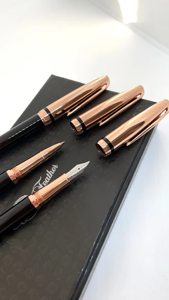 Rose Gold Detaylı 3lü Kalem Seti - Dolma, Roller ve Tükenmez Kalem | Lüks Hediye Kutulu ürün görseli 1