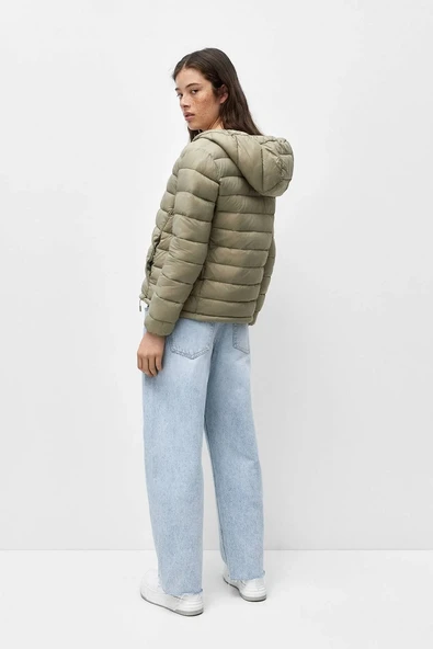 Pull & Bear Kapüşonlu Hafif Şişme Mont - Resim 3