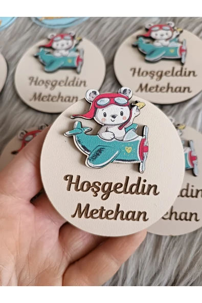 Doğrukan Hediyelik Uçakta gözlüklü ayıcık figürlü ahşap yenidoğan doğum günü magnet hediyelik (10 adet) ürün görseli 1