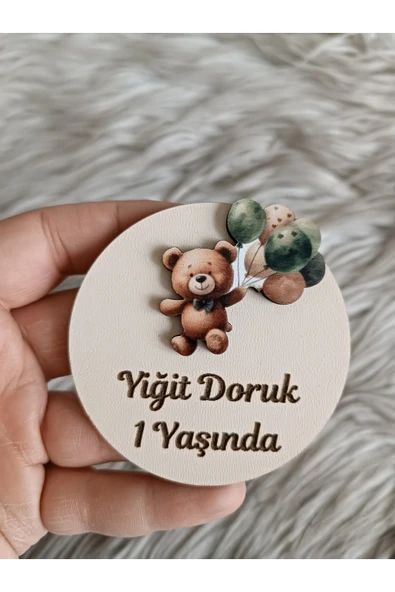 Doğrukan Hediyelik Yeşil balonlu tutan kahverengi ayıcık figürlü yenidoğan doğum günü magnet(10 adet) ürün görseli 1