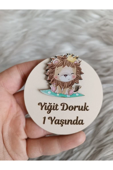 Doğrukan Hediyelik Altı yeşillikli aslan figürlü ahşap yenidoğan doğum günü magnet hediyelik (10 adet) ürün görseli 1