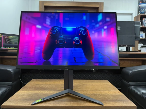 LG UltraGear 27GR75Q-B 27” QHD 165Hz 1ms Pivot Oyuncu Monitörü (İKİNCİ EL) ürün görseli 1