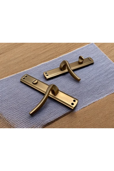 Trim Mat Antik Sarı Aynalı Wc Banyo Kapı Kolu Wcye Giriş Yaparken Sol Elle Açılır 1 Takım ürün görseli 1