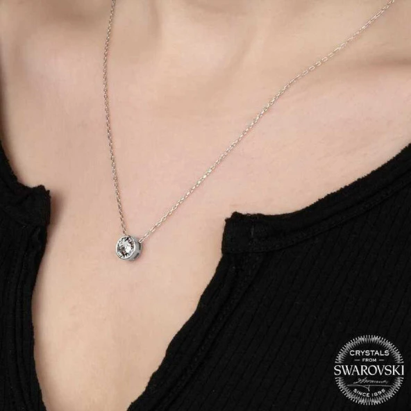 Swarovski Taşlı Gümüş Tektaş Bayan Kolye ürün görseli 1