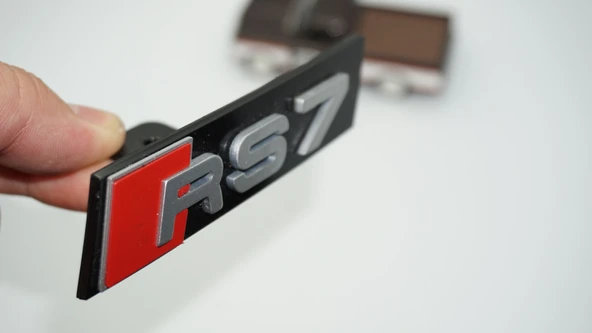 DK Tuning RS7 Gri Kırmızı Ön Panjur Logo Arma Audi İle Uyumlu ürün görseli 1