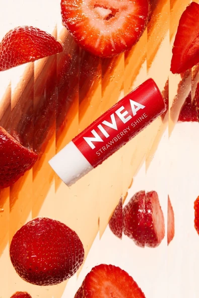 Nivea Lip Strawberry 4,8gr - Resim 5