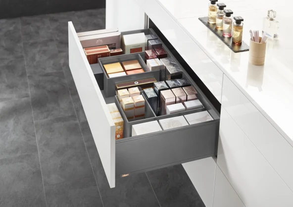 Blum Legrabox Pure C Yüksek Yanak 50 Cm. Frenli Blumotion Orion Gri Antrasit ürün görseli 1