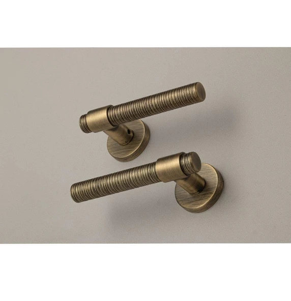 Axel-V Rozetli Kapı Kolu Antik Bronz - Oda - Resim 2