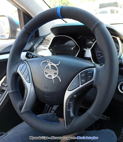 Hyundai i30 Elentra Araca Özel Dikmeli Direksiyon Kılıfı NOKTA NUBUK MAVİ İPLİ ürün görseli 1