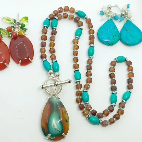 2446 Madagaskar Akik Garnet Turkuaz Hematit düğümlü el yapımı kolye ürün görseli 1