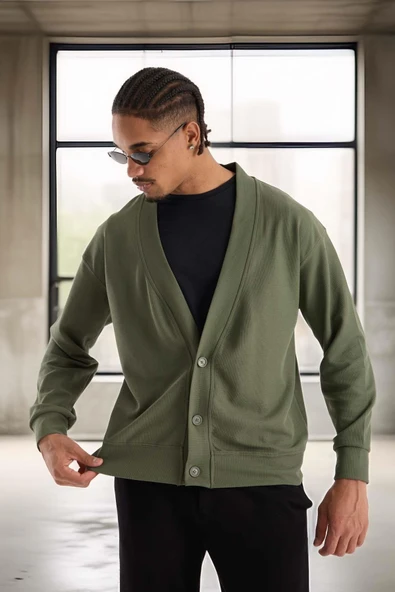 Potter Dokulu Selanik Kumaş Oversize Basic 3 Düğmeli Erkek Hırka - Avcı Yeşili ürün görseli 1