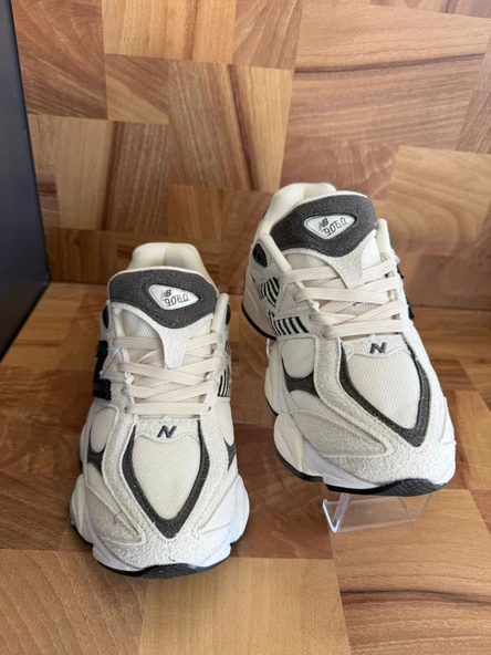 PTTAVM: NEW BALANCE 9060 KREM FÜME AYAKKABI