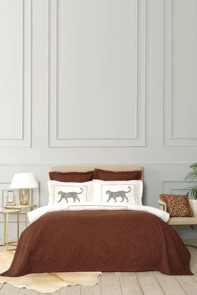 Karaca Home Wild Kahve Çift Kişilik Yatak Örtüsü ürün görseli 1