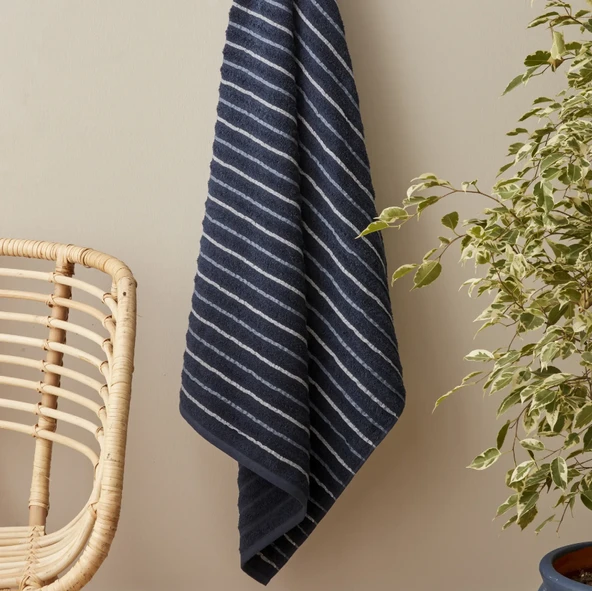 Karaca Home Denim Blue Striped %100 Pamuk Banyo Havlusu 85x150 Cm Lacivert ürün görseli 1