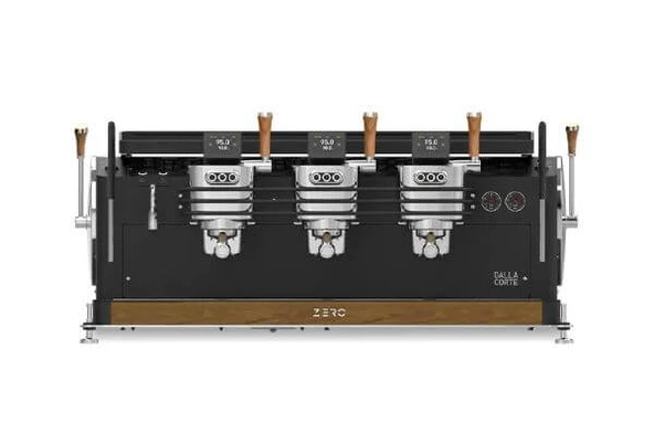 Dalla Corte ZERO-3-DN Zero Barista (3 Gruplu) Kahve Makinesi, Siyah Ceviz ürün görseli 1