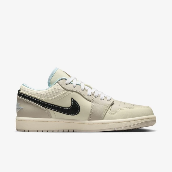 Nike Air Jordan 1 Low SE  ...   HQ3440-101 ürün görseli 1