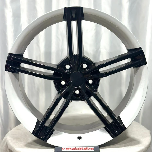 5*112*19*8.5 ET40 CH73.1 BLACK WHİTE ürün görseli 1