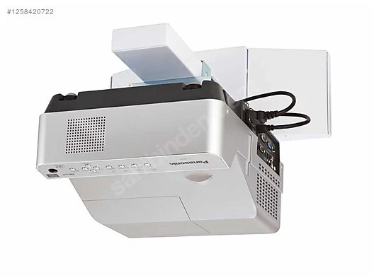 PANASONIC PROJEKSİYON CİHAZI PT-CW230 MODEL AKILLI TAHTA PROJEKSİYONU HDM LI VGA LI KISA MESAFE SINIF PROJEKTÖRÜ 2500 LÜMEN 3000 SAAT 720P GÖRÜNTÜ (YENİLENMİŞ ÜRÜN) ürün görseli 1
