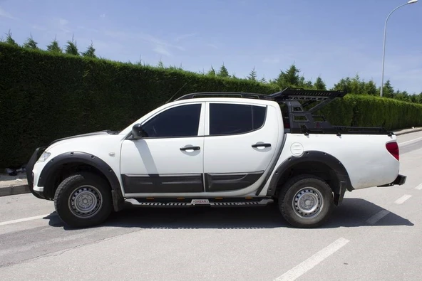 OMSA Mitsubishi L200 Dakar Yan Basamak Siyah V2 Ledli 2006-2015 Arası ürün görseli 1