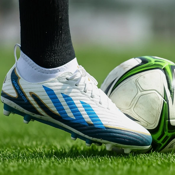 Erkek Futbol Halı Saha Kramponu – Kaymaz Taban, Hafif ve Dayanıklı ürün görseli 1
