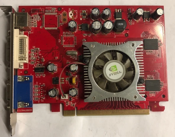 NVIDIA GeForce 7300 LE 128MB GDDR2 PCIe x16 VGA/DVI/TV-Out Video Card - Dell Part Number: DT240, 0DT240, CN-0DT240, CH484, 0CH484, CN-0CH484, DK315, 0DK315, CN-0DK315 ürün görseli 1