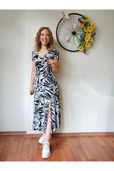 V Yaka Kısa Kollu Zebra Uzun Yırtmaçlı Elbise ürün görseli 1
