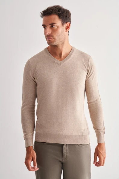 Bej V Yaka Uzun Kol Cepsiz Comfort Fit Classic Yünlü Triko Kazak 1012255002 ürün görseli 1
