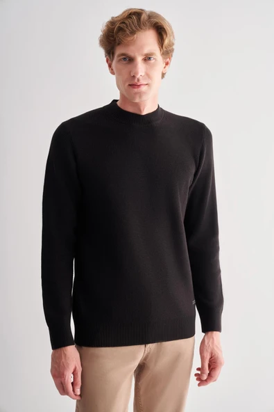 Siyah Yarım Balıkçı Yaka Uzun Kol Cepsiz Comfort Fit Casual Pamuklu Triko Kazak 1012255203 ürün görseli 1