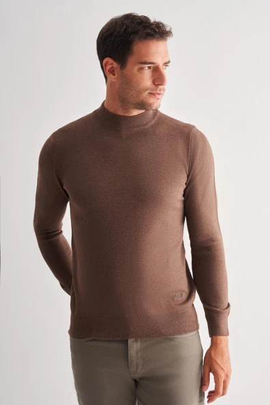 Kahverengi Yarım Balıkçı Yaka Cepsiz Comfort Fit Classic Yünlü Triko Kazak 1012255001 ürün görseli 1
