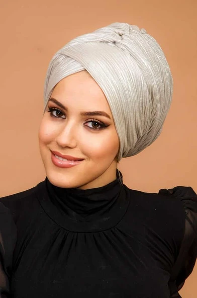 Aişe Tesettür Gümüş Piliseli Çapraz Model astarlı  Bone ürün görseli 1