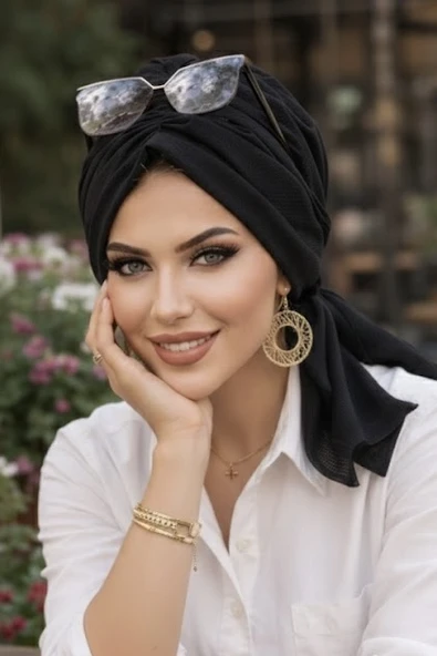Aişe Tesettür Siyah Tokalı Bone - Resim 2