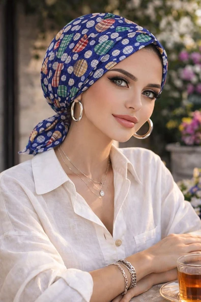 Aişe Tesettür Kot Mavi Çiçek Desen Tokalı Bone ürün görseli 1