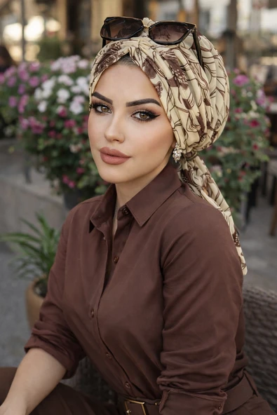 Aişe Tesettür Uçuk Sarı Kahve Desen Tül Tokalı Bone ürün görseli 1