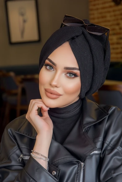 Aişe Tesettür Siyah Burgu Bone ürün görseli 1