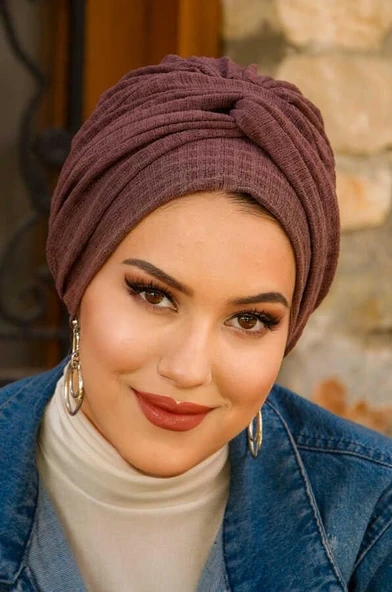 Aişe Tesettür Gülkurusu Burgu Detaylı Bone ürün görseli 1