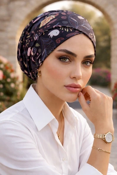 Aişe Tesettür Siyah Yaprak Desenli Çapraz Bone ürün görseli 1