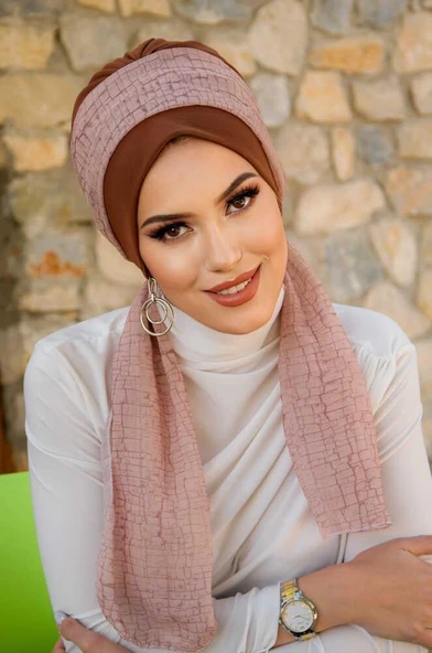 Aişe Tesettür Karamel Bej Desen Fularlı Bone ürün görseli 1
